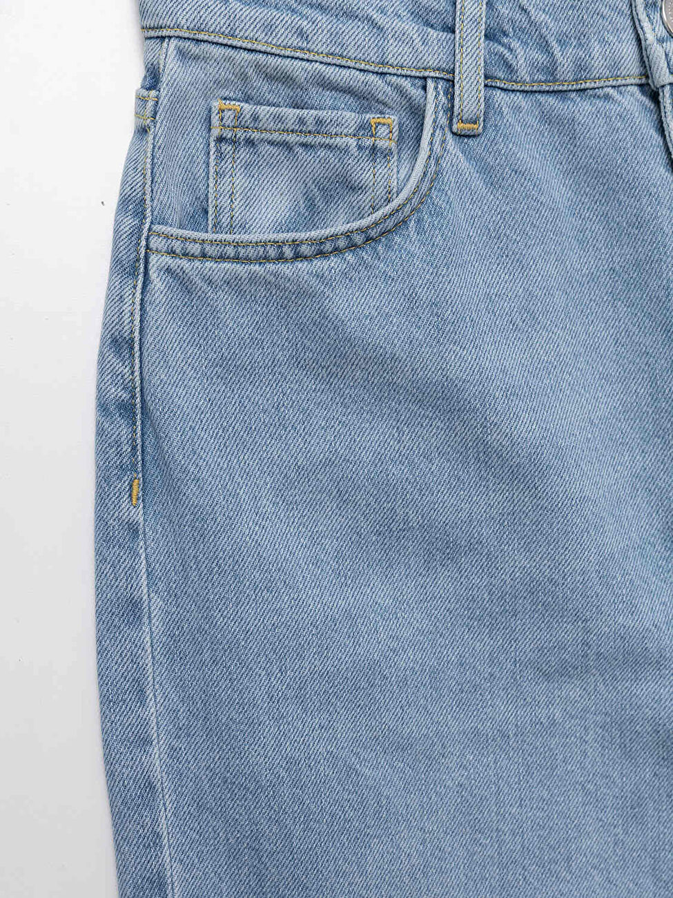 MoreThanFriends 101 Wide Leg Jean