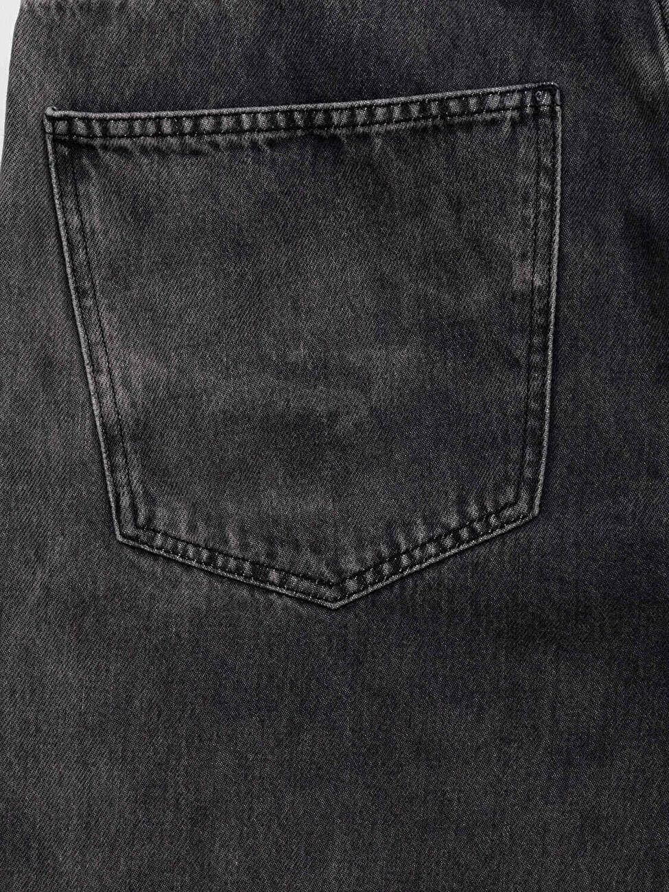 MoreThanFriends 102 Baggy Jean