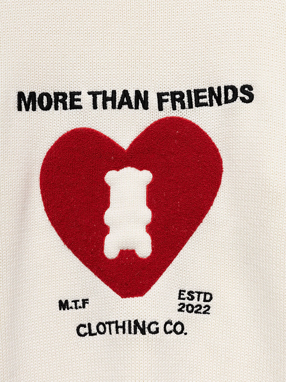 MoreThanFriends 125 Kalpli Ayıcık Nakışlı Triko Kazak